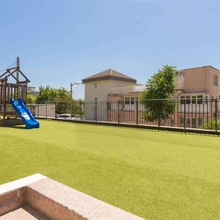 Summer Breeze Apartment