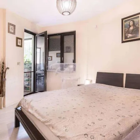 Apartment Summer Breeze