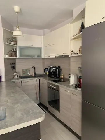 Summer Breeze Apartment *