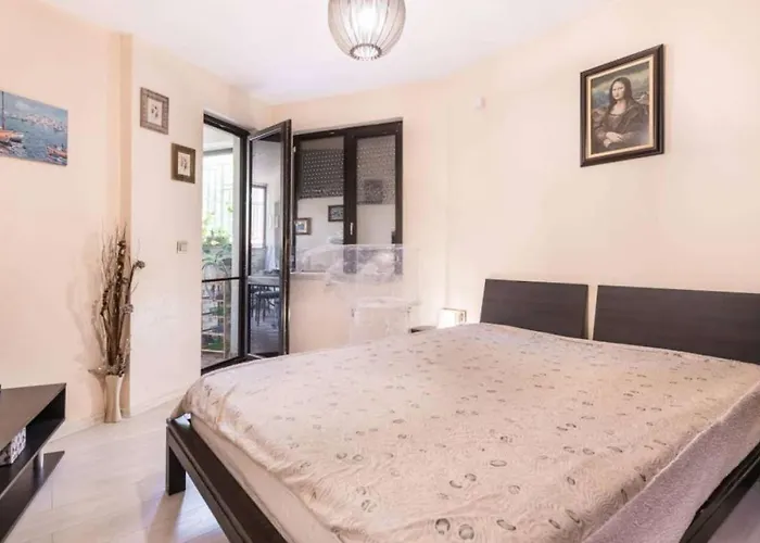 Apartment Summer Breeze